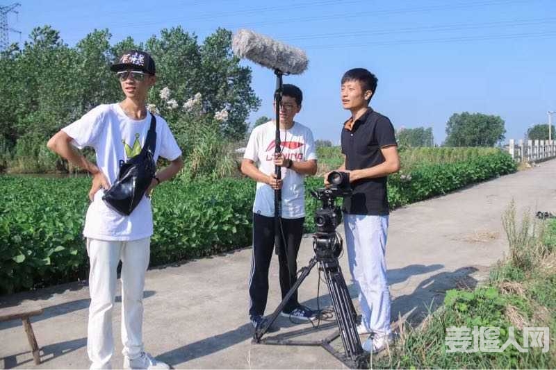 HWK1Y1W9pYKY.jpg