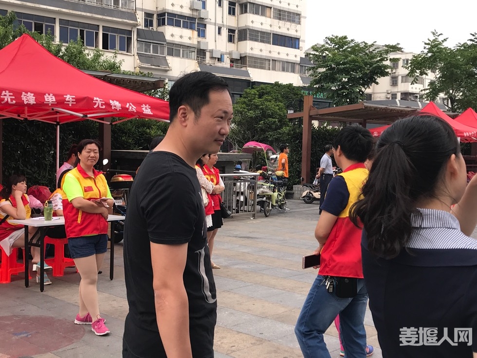 140300y52d2rzz5fa9jjv5.jpg