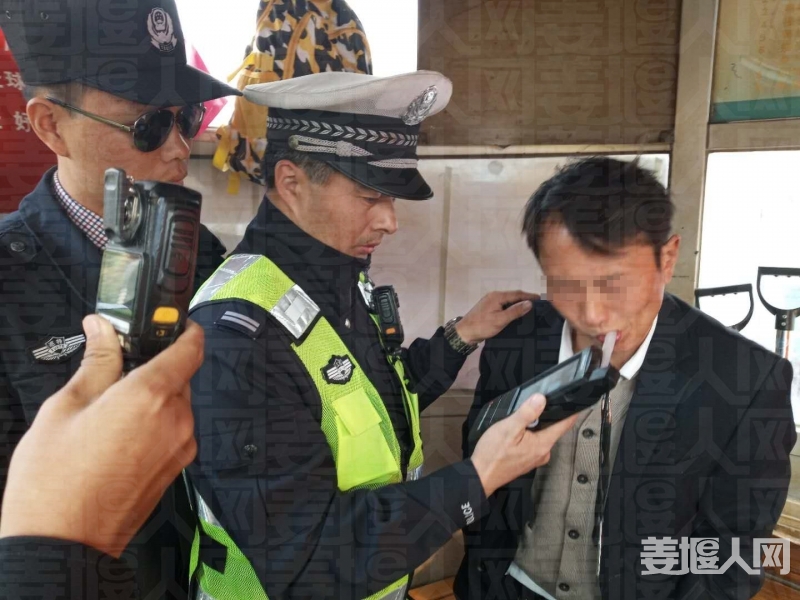 微信图片_20171122151905_副本.jpg