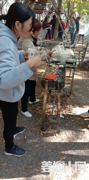 1604378578436129_840.jpg
