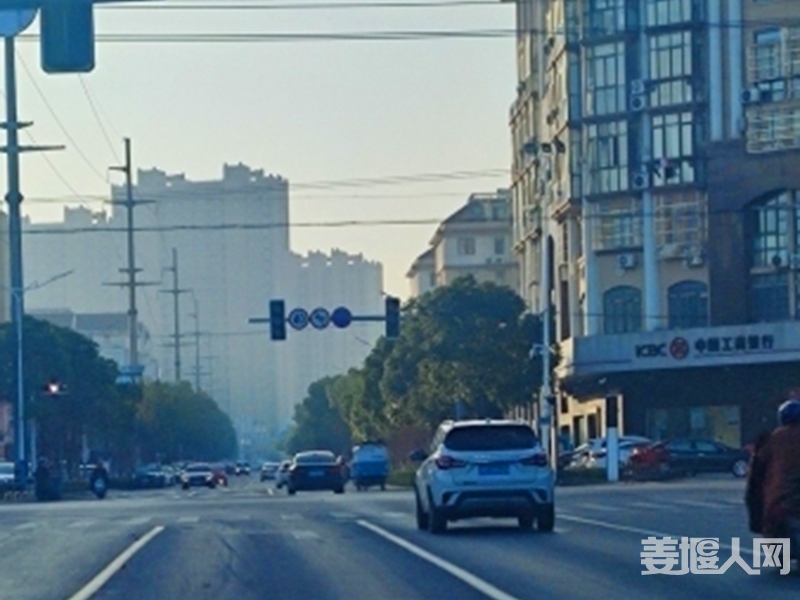 02.jpg