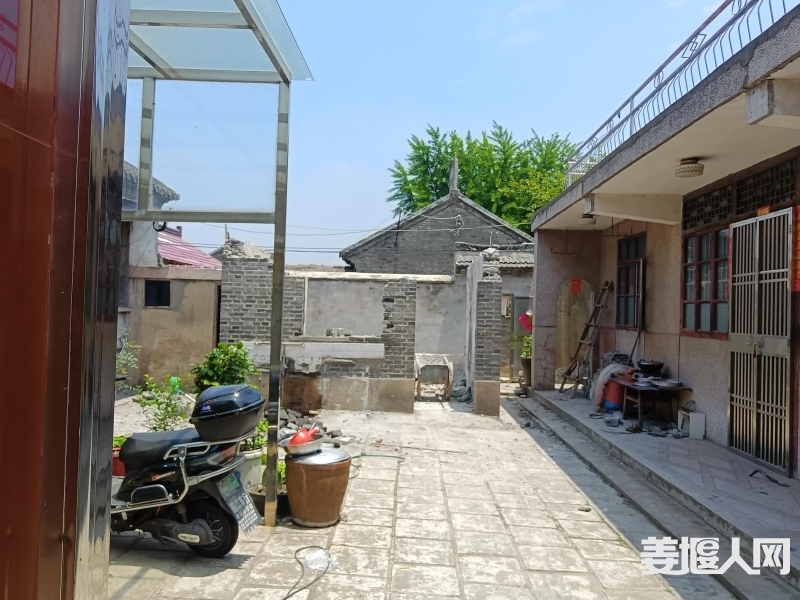 d9fe63448eebdc219b935bdbf9575f1.jpg