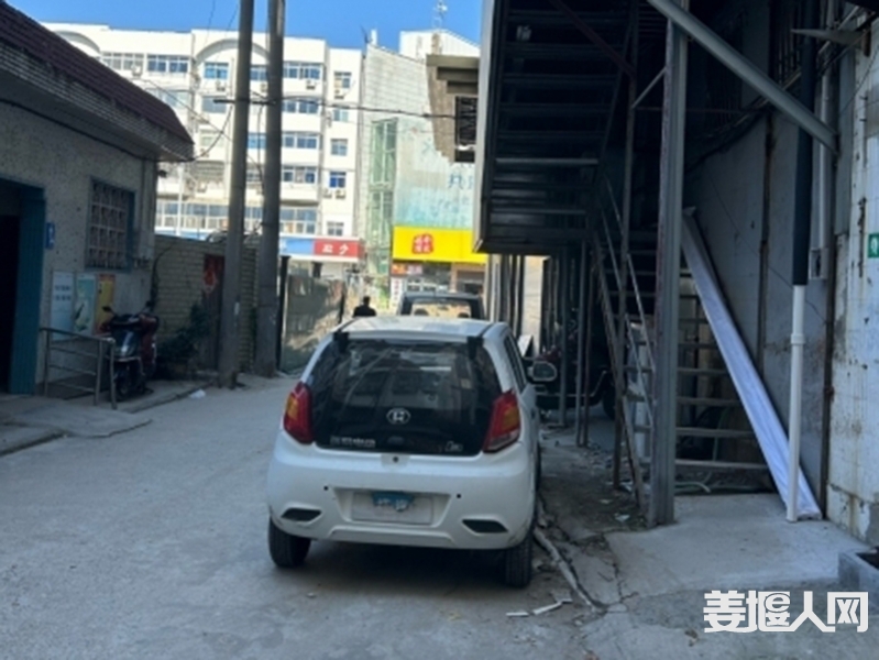 103221fm332b53927w1vv8.jpg