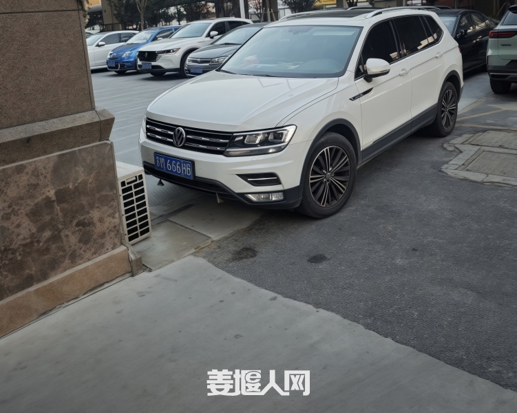 071249w1rze8gc63i88rp12.jpg