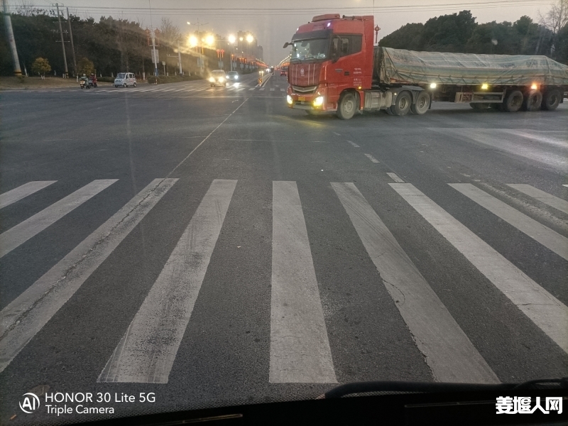 1735906830018293_598.jpg